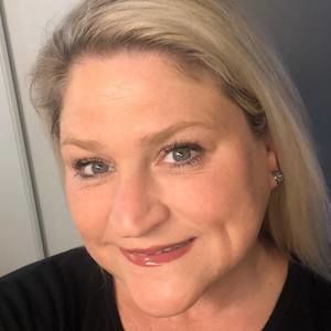 Meet your Posher, Laurali